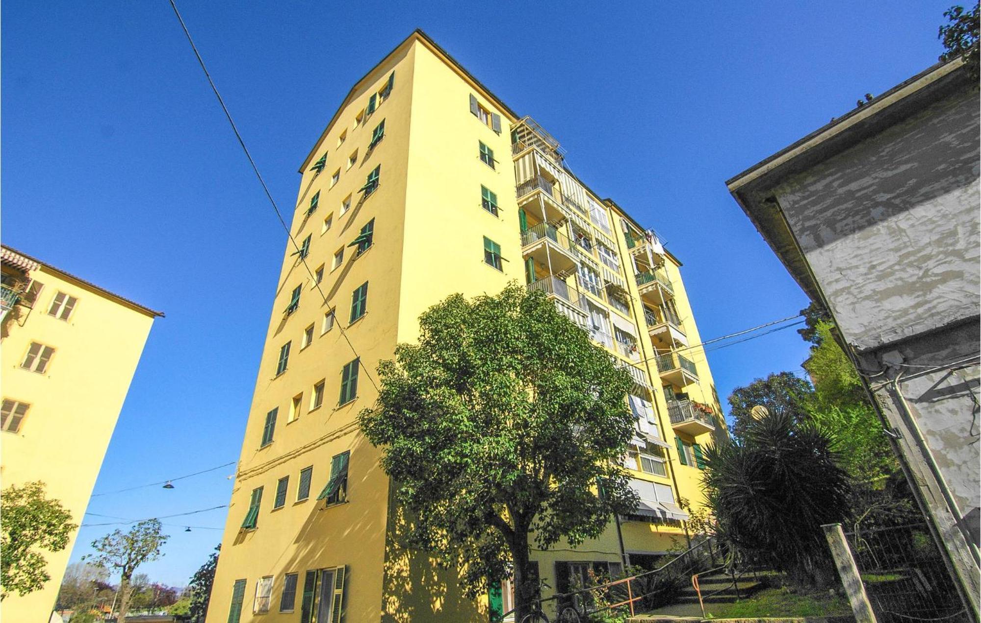 Cozy Apartment In La Spezia With Wifi Luaran gambar