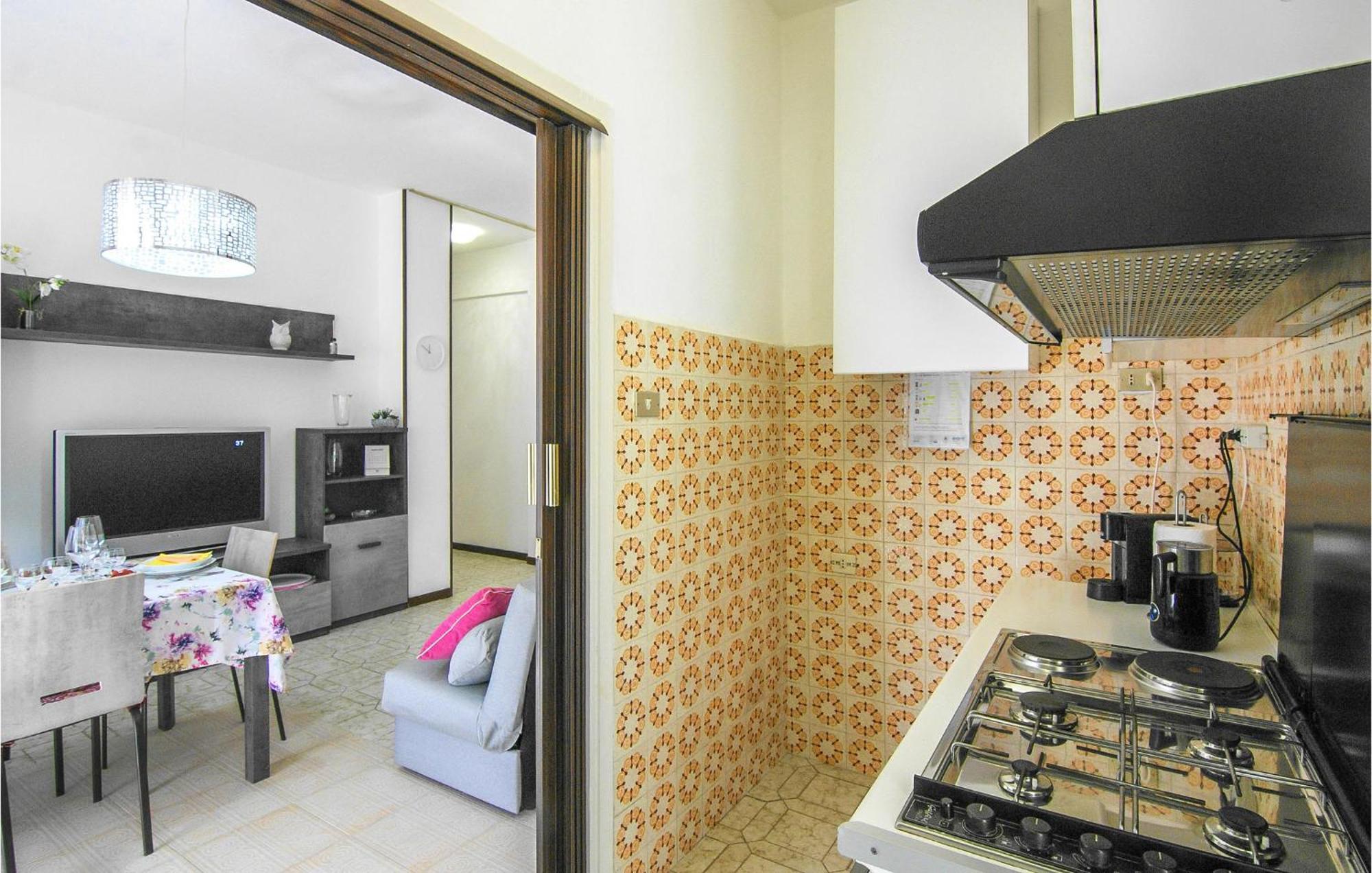 Cozy Apartment In La Spezia With Wifi Luaran gambar