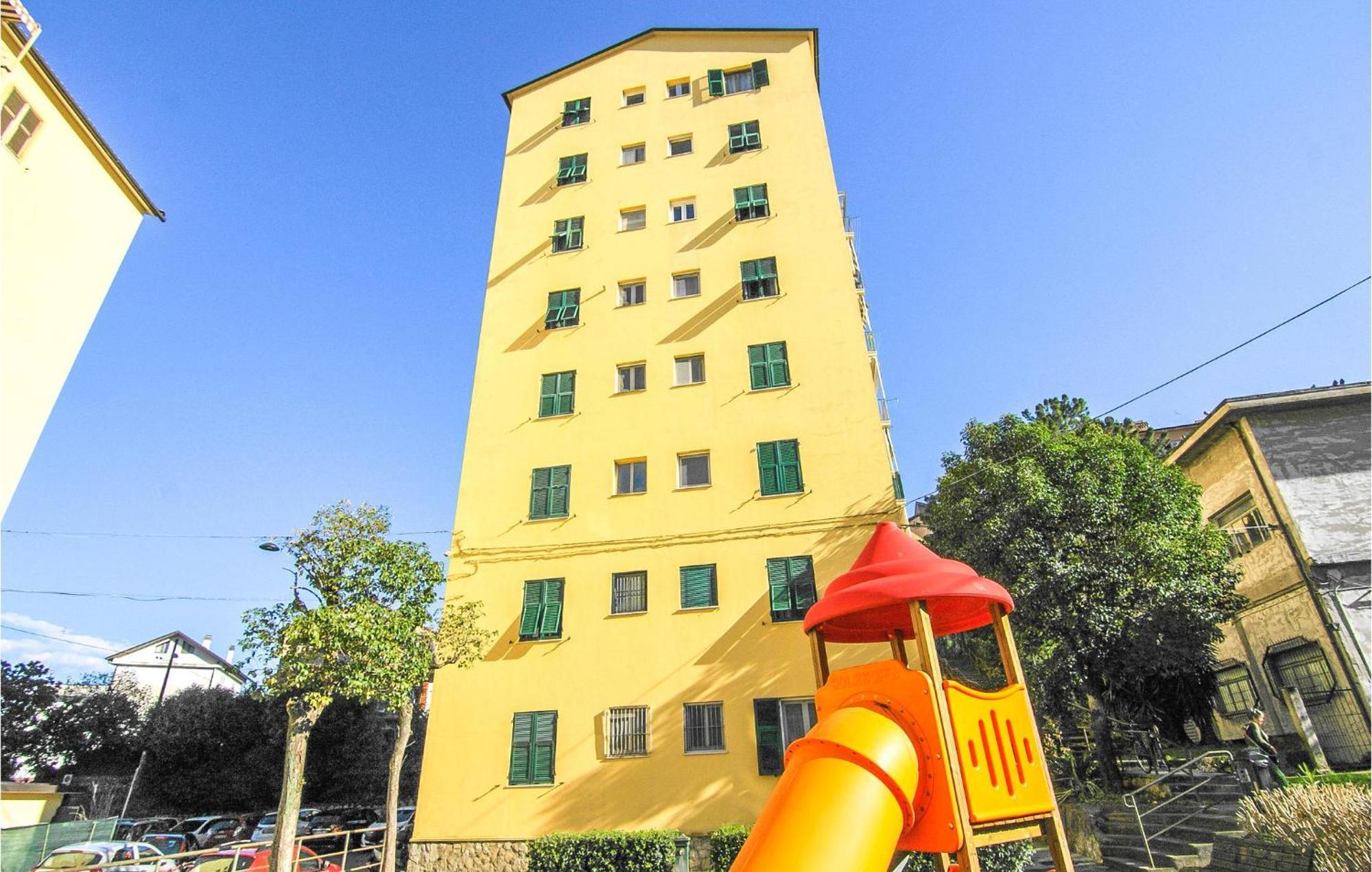 Cozy Apartment In La Spezia With Wifi Luaran gambar