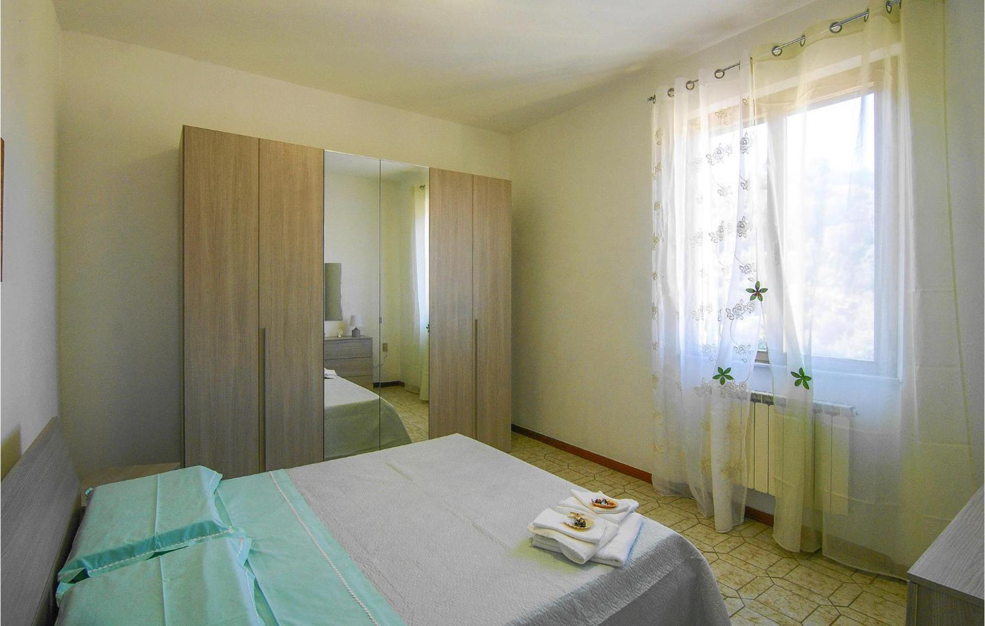 Cozy Apartment In La Spezia With Wifi Luaran gambar